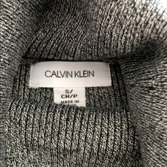 Calvin Klein turtleneck - Picture 5 of 5